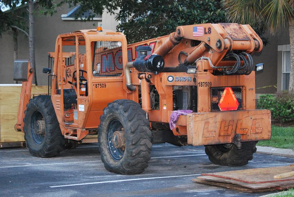 forklift maintenance-01e91076bdfc42d187ff7dae5cc59a23.jpg forklift maintenance