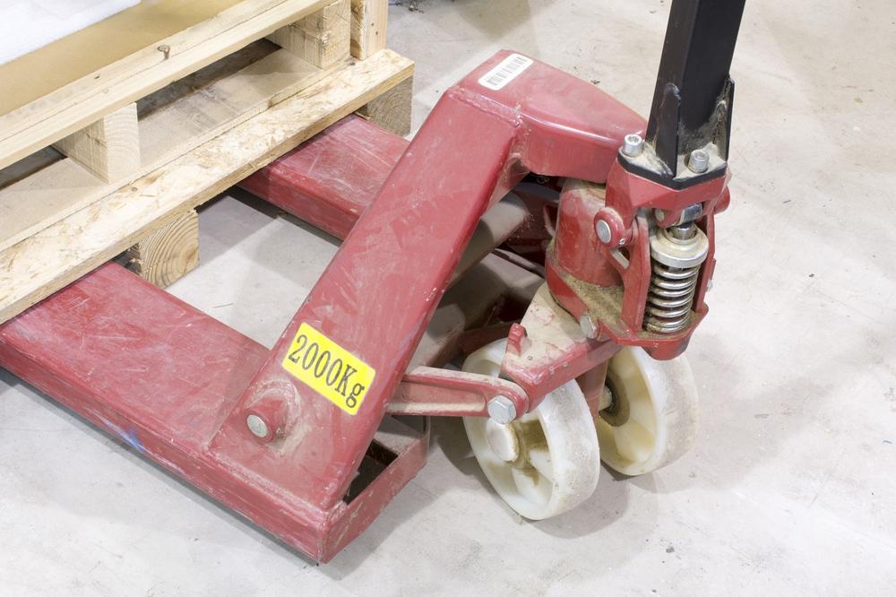 pallet jack maintenance